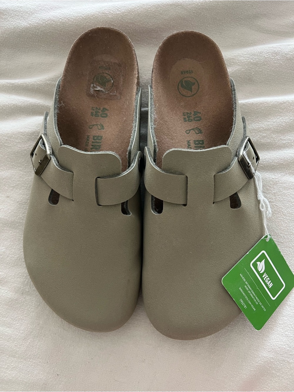Birkenstock Vegan Boston Clog size 40 - khaki green RARE (NO BOX)